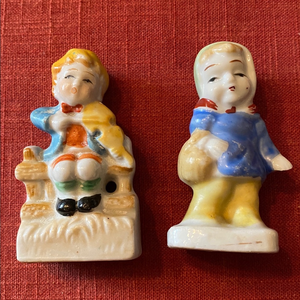 Vintage Porcelain Boy Playing Violin Girl With Basket Set
